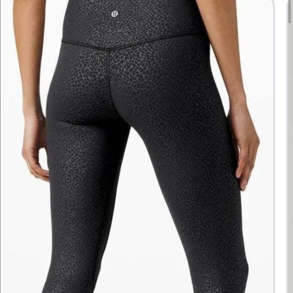 Pattern lululemon aligns